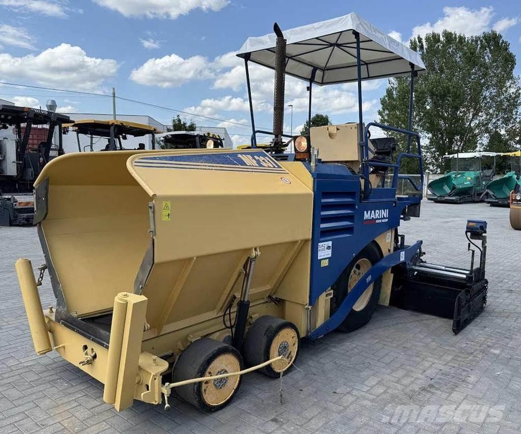 Marini MF 331 沥青摊铺机