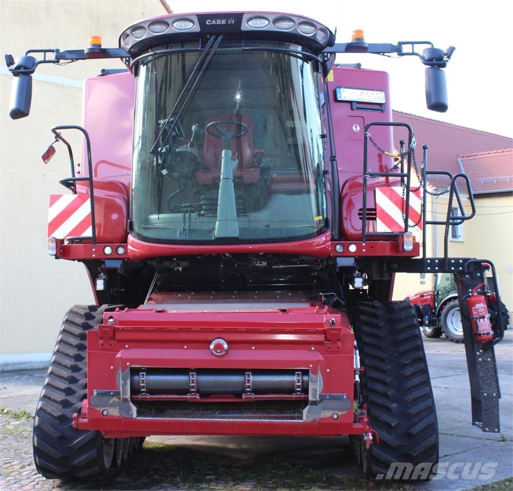 Case IH AF 8250 联合收割机