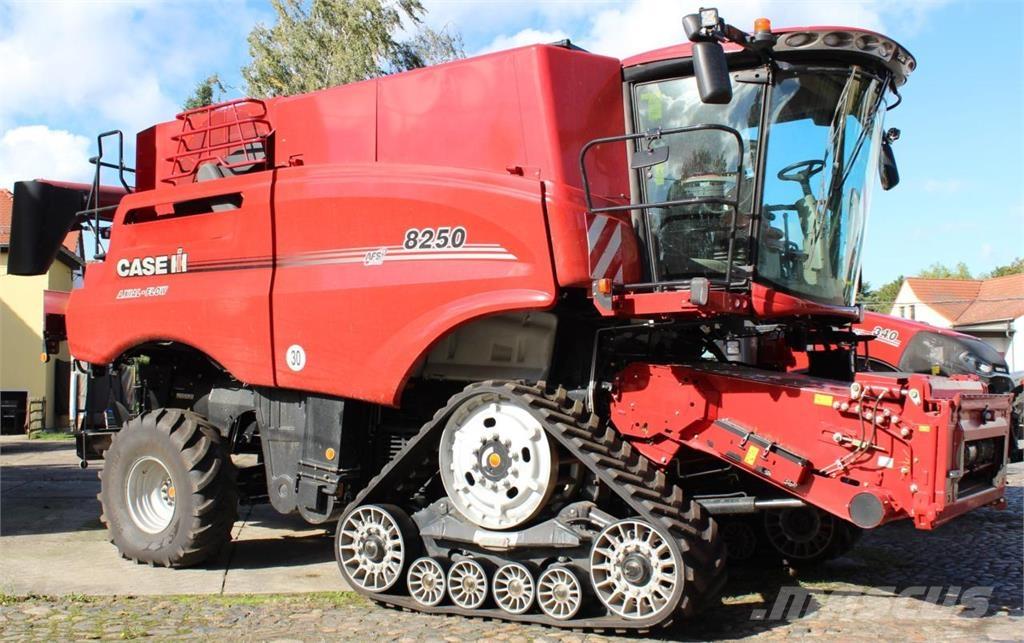 Case IH AF 8250 联合收割机