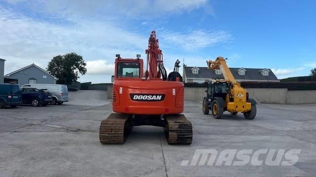 Doosan DX 140 LCR-3 履带挖掘机