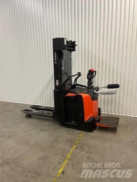 BT SPE 160 L 手推堆垛车
