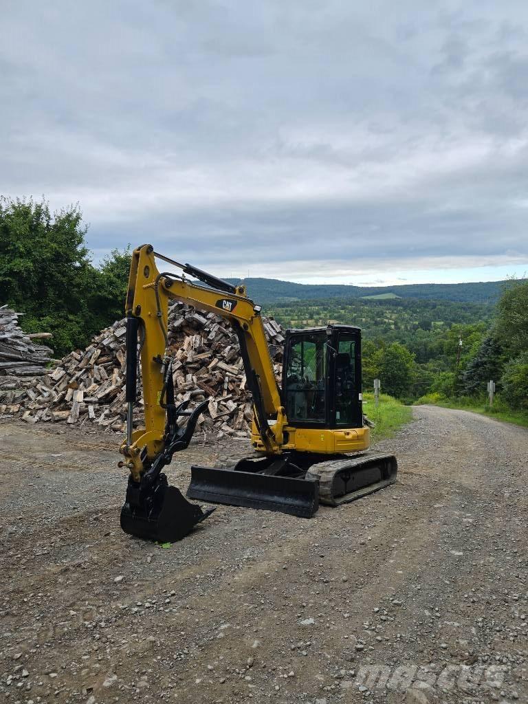 CAT 305.5 E CR 小型挖掘机