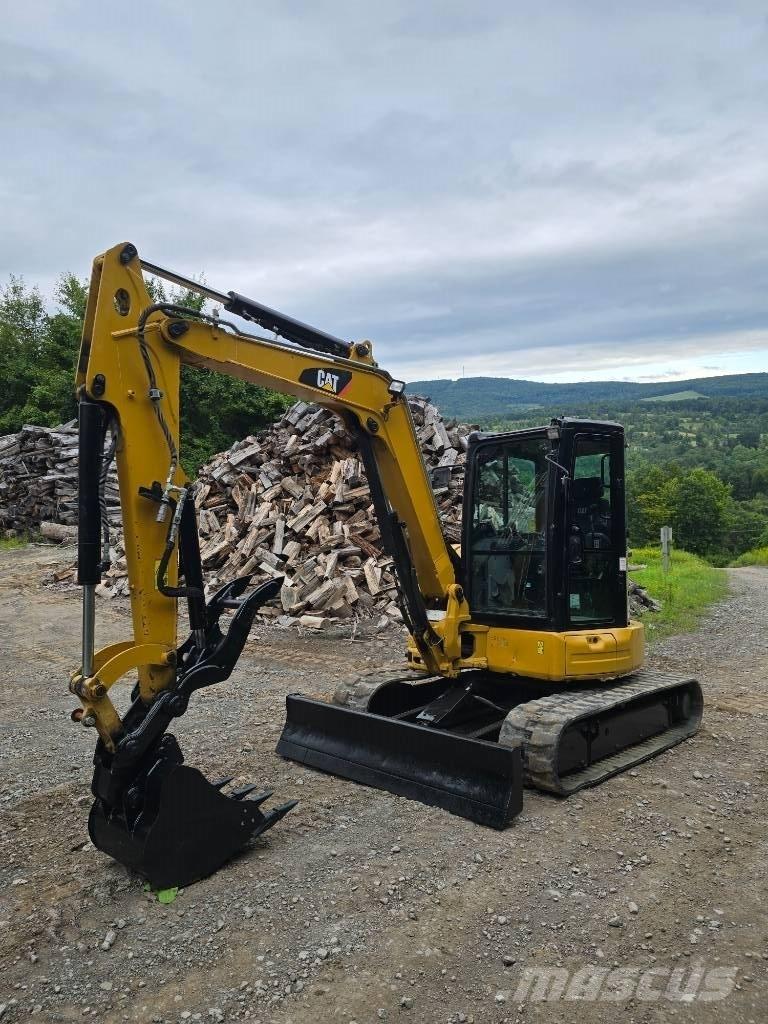 CAT 305.5 E CR 小型挖掘机