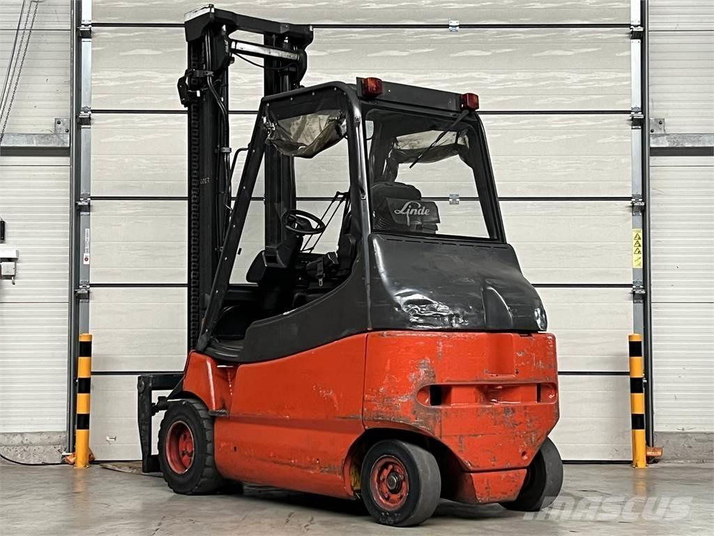 Linde E30 / 03 / 600 电动叉车