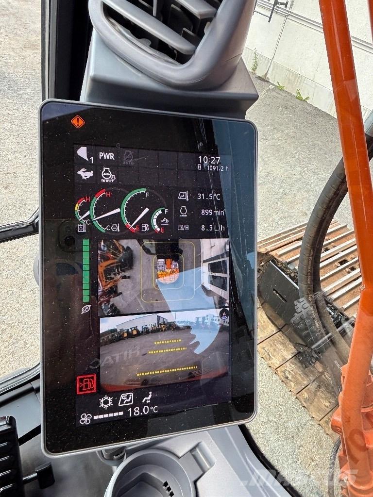 Hitachi ZX225USLC-7 履带挖掘机