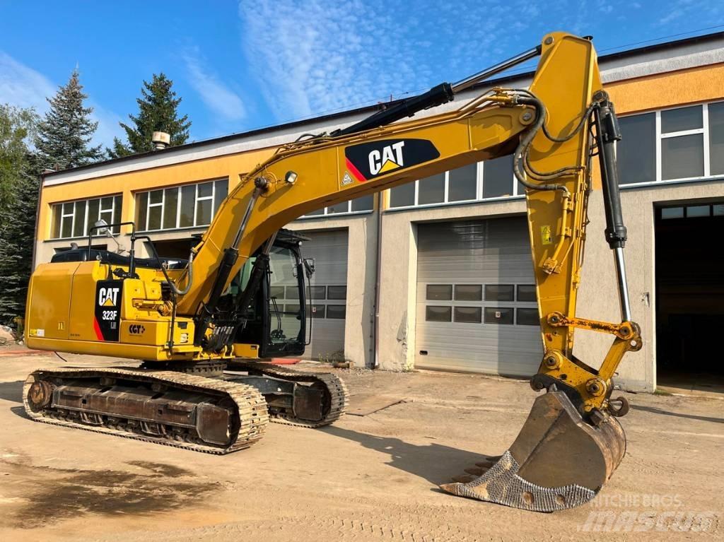 CAT 323 F LN 履带挖掘机
