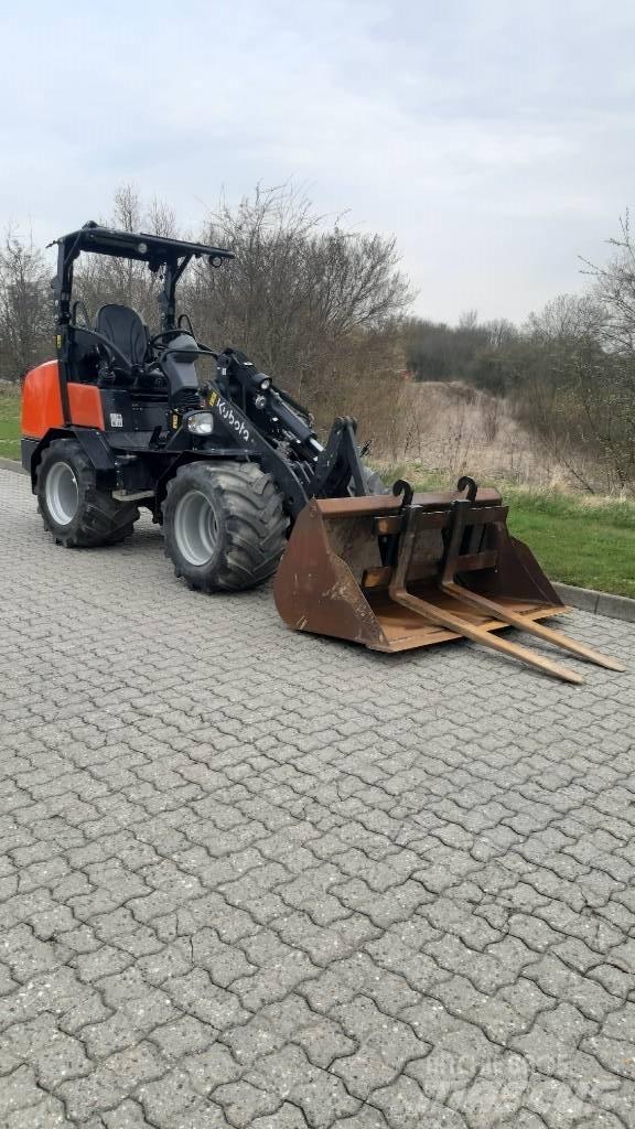 Kubota RT280-2 小型装载机