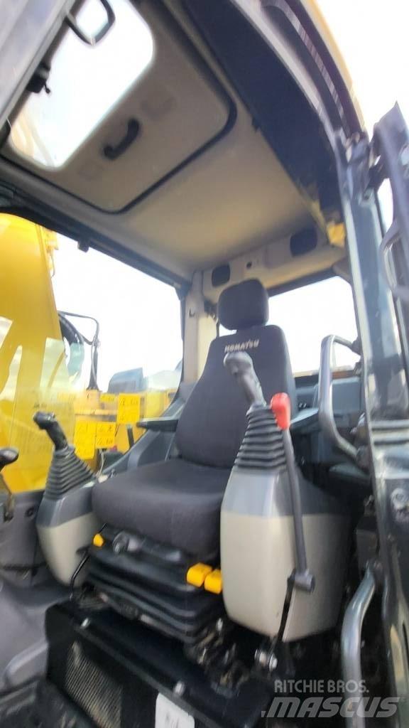 Komatsu PC 138 US-11 履带挖掘机