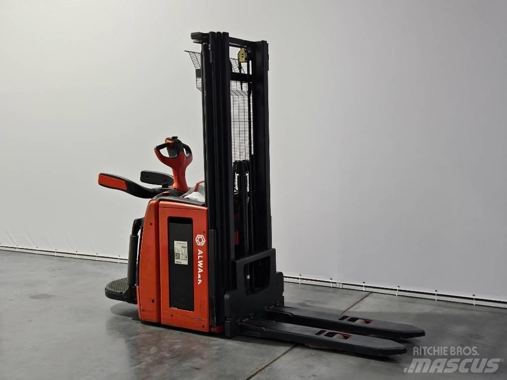 Linde L16AP 手托盘堆垛机