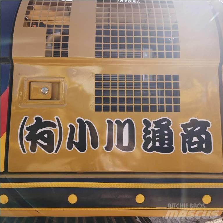 CAT 320 D 2 履带挖掘机