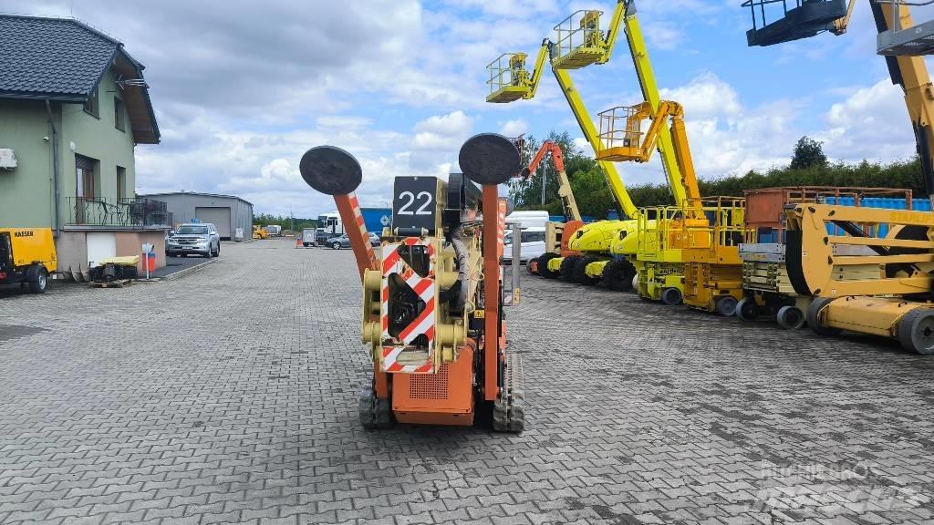 JLG X 23 J 曲臂高空工作平台