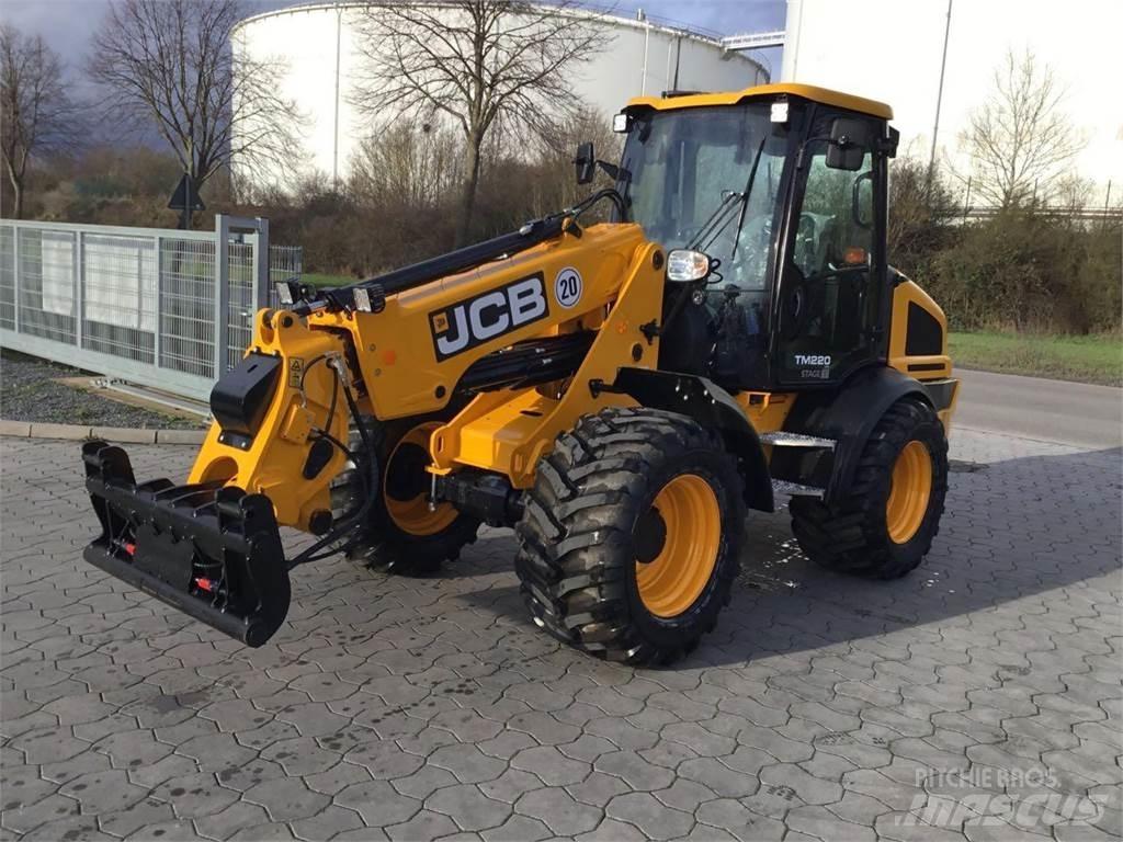 JCB TM 220 Agri 直臂高空工作平台