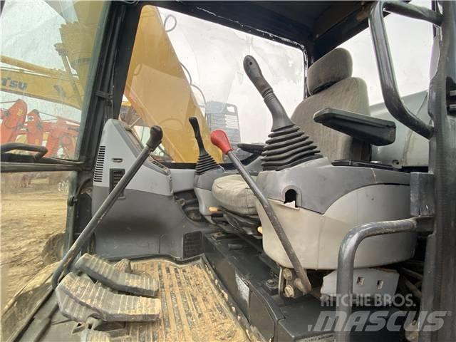 Komatsu PC138US 履带挖掘机