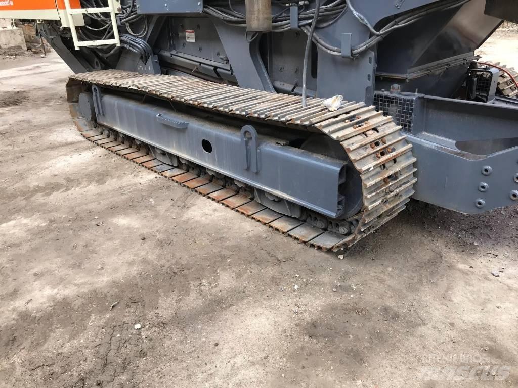 Metso LT 1110 移动式破碎机
