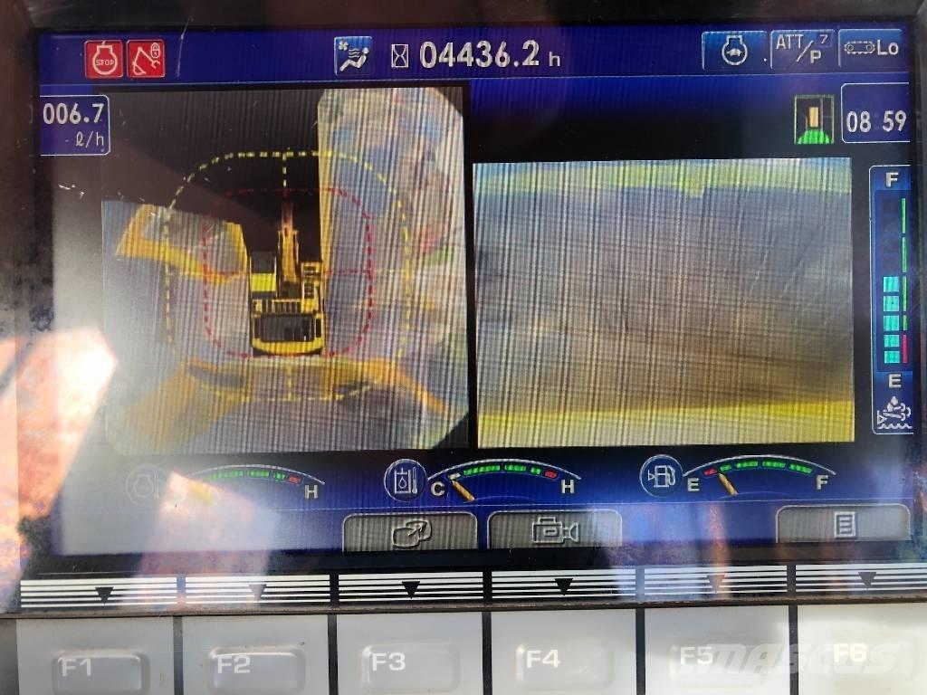 Komatsu PC210LC-11 履带挖掘机