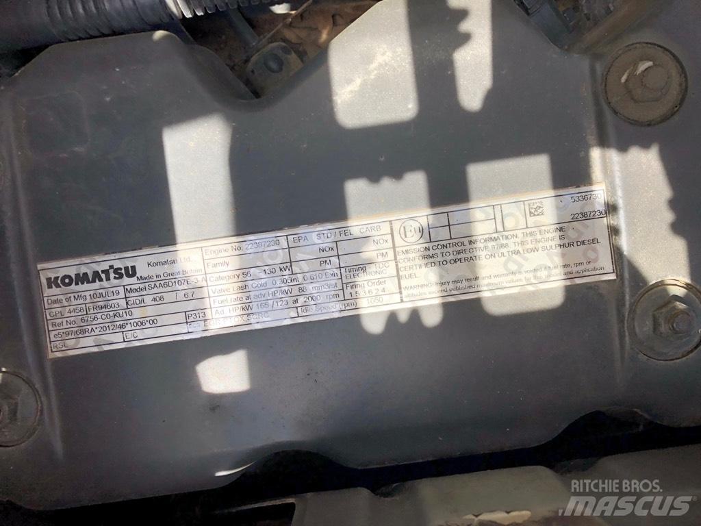 Komatsu PC210LC-11 履带挖掘机