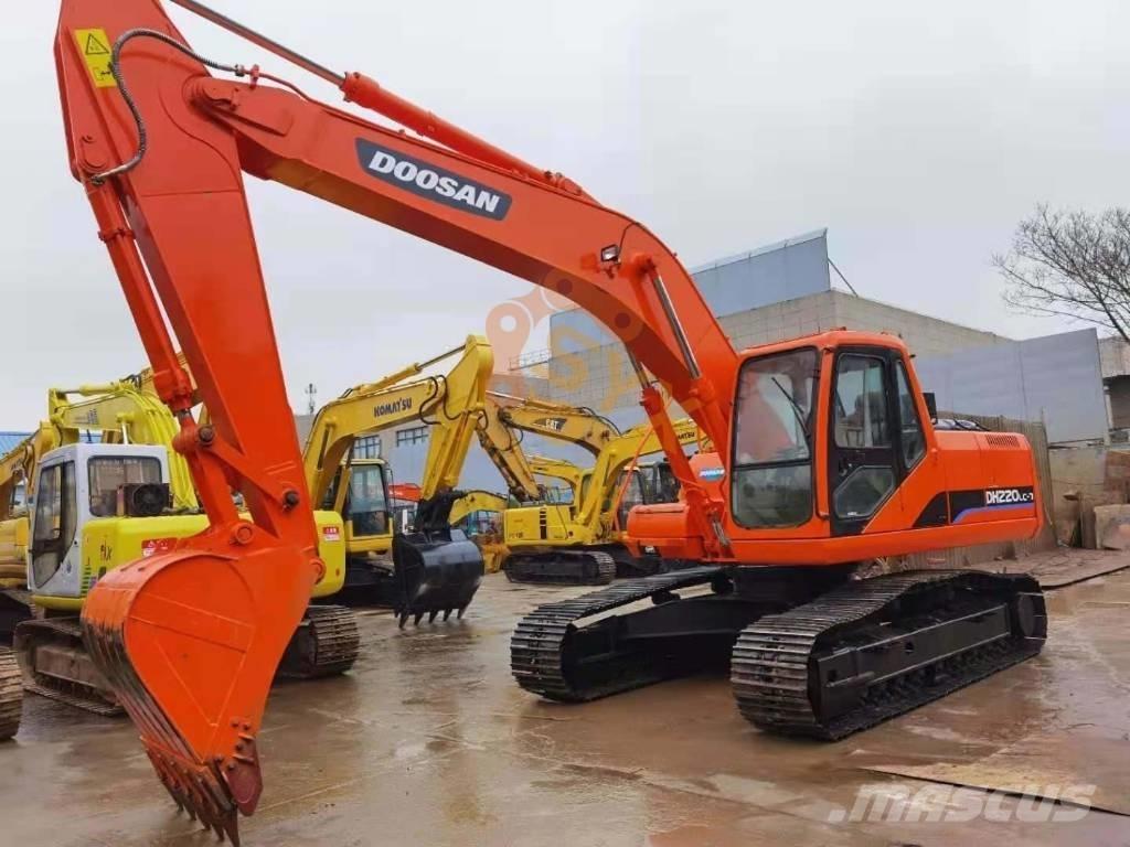 Doosan DX 225 LCA 履带挖掘机