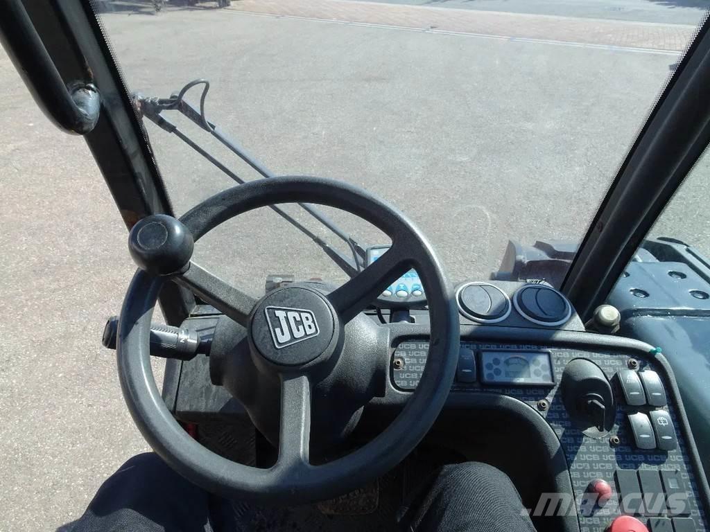 JCB TLT35D 伸缩臂叉装车|叉装车