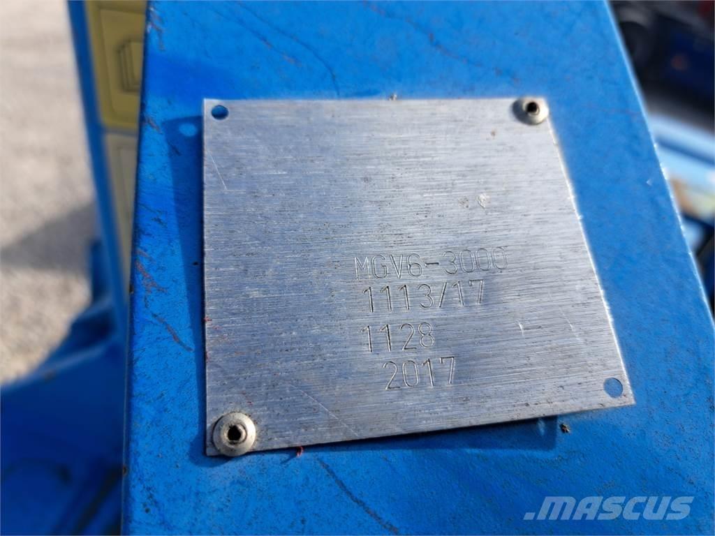 Mandam MGV6 3000 犁耙和摊草机