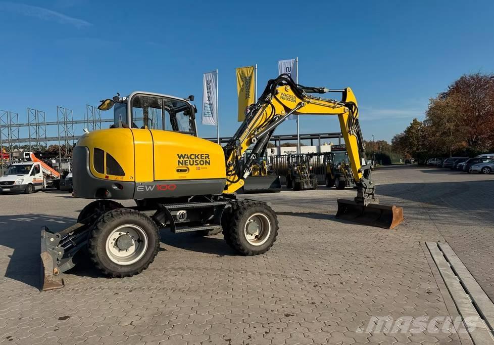 Wacker Neuson EW 100 轮式挖掘机