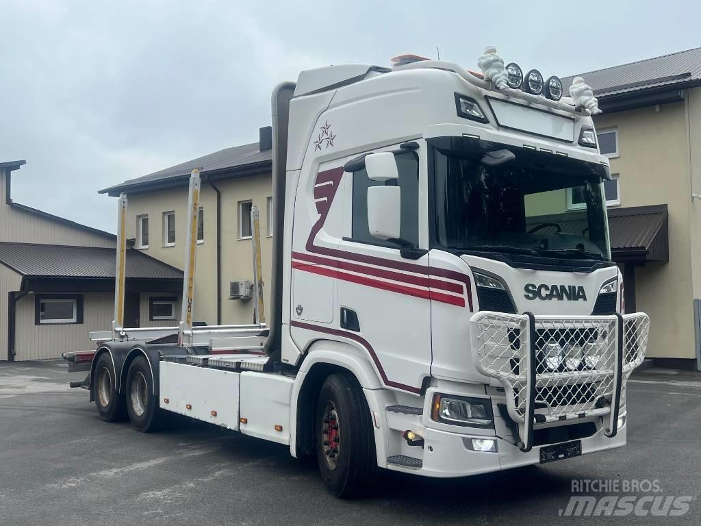 Scania R 730 B6X4NB 木材运输车