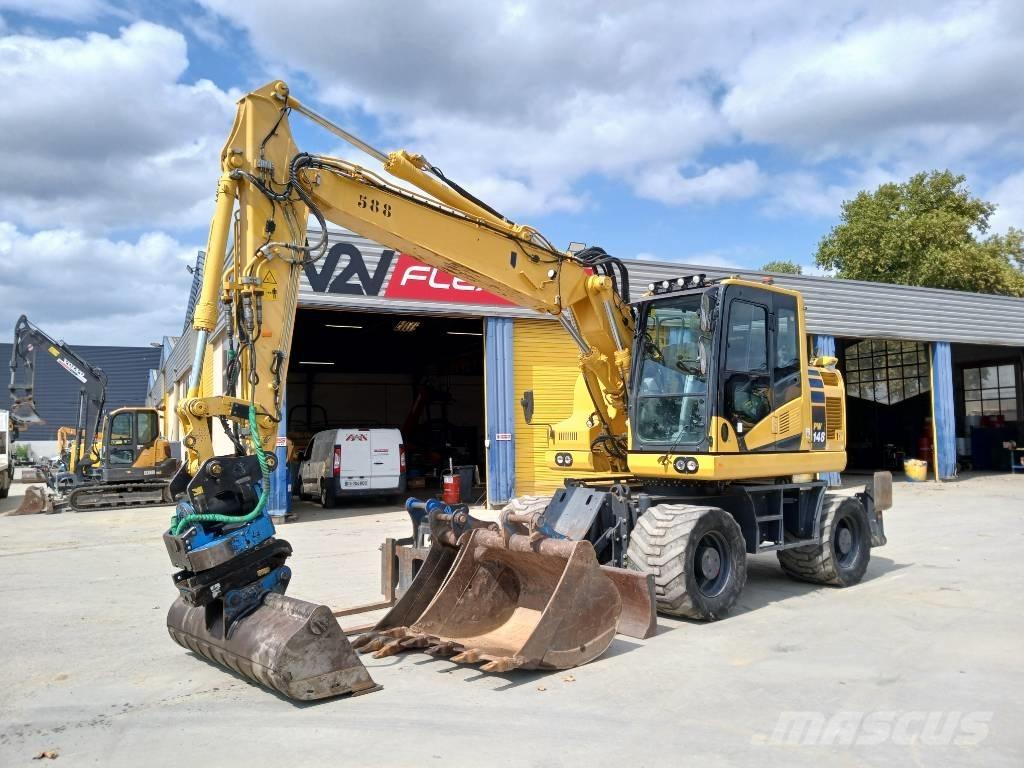 Komatsu PW 148-11 轮式挖掘机