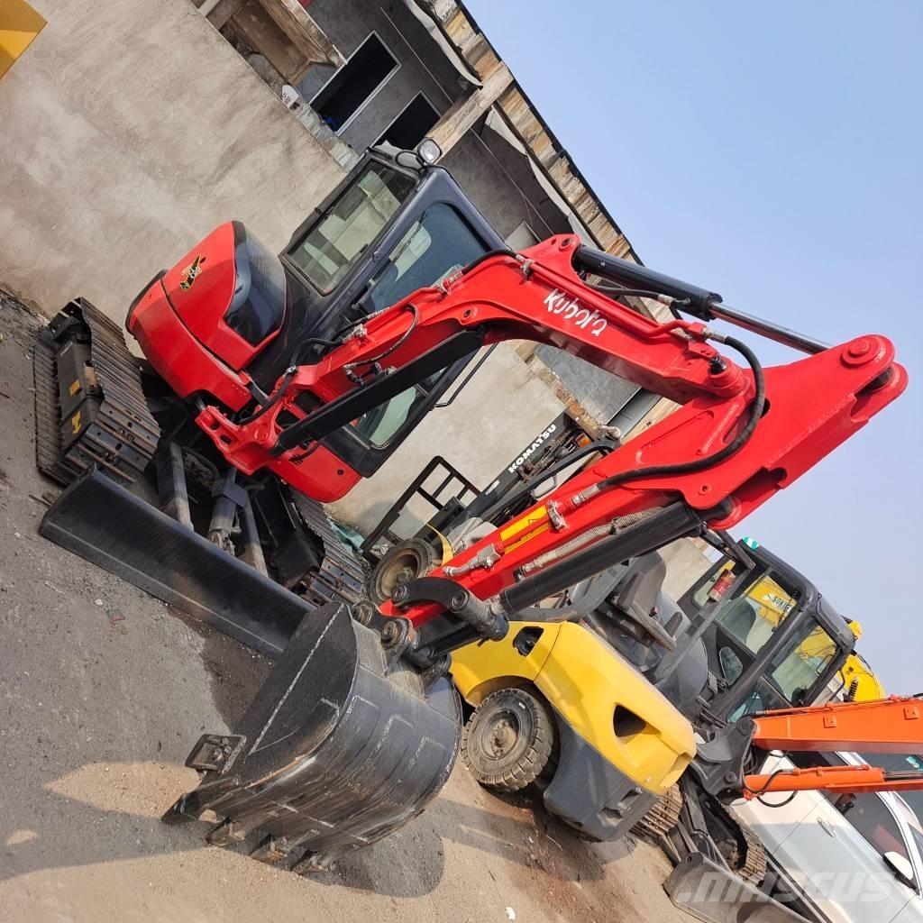 Kubota U 35 小型挖掘机