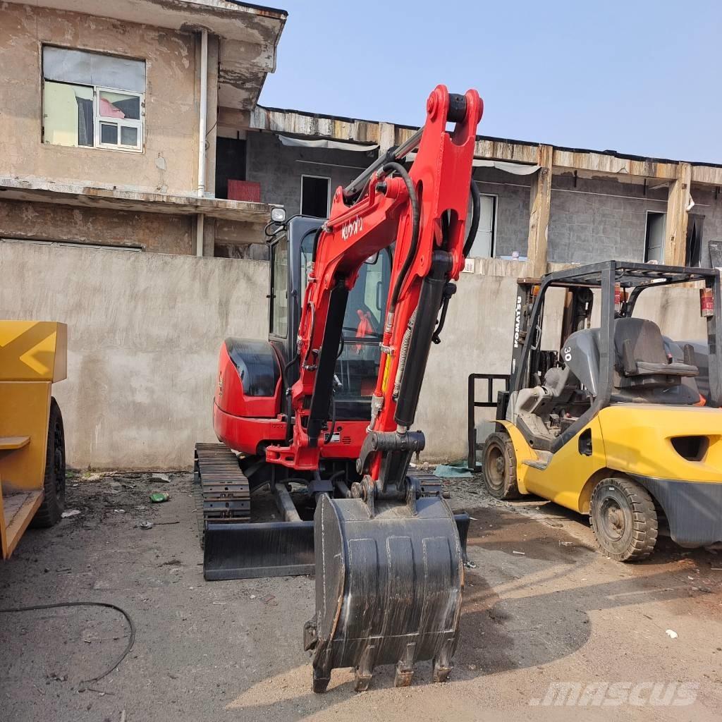 Kubota U 35 小型挖掘机