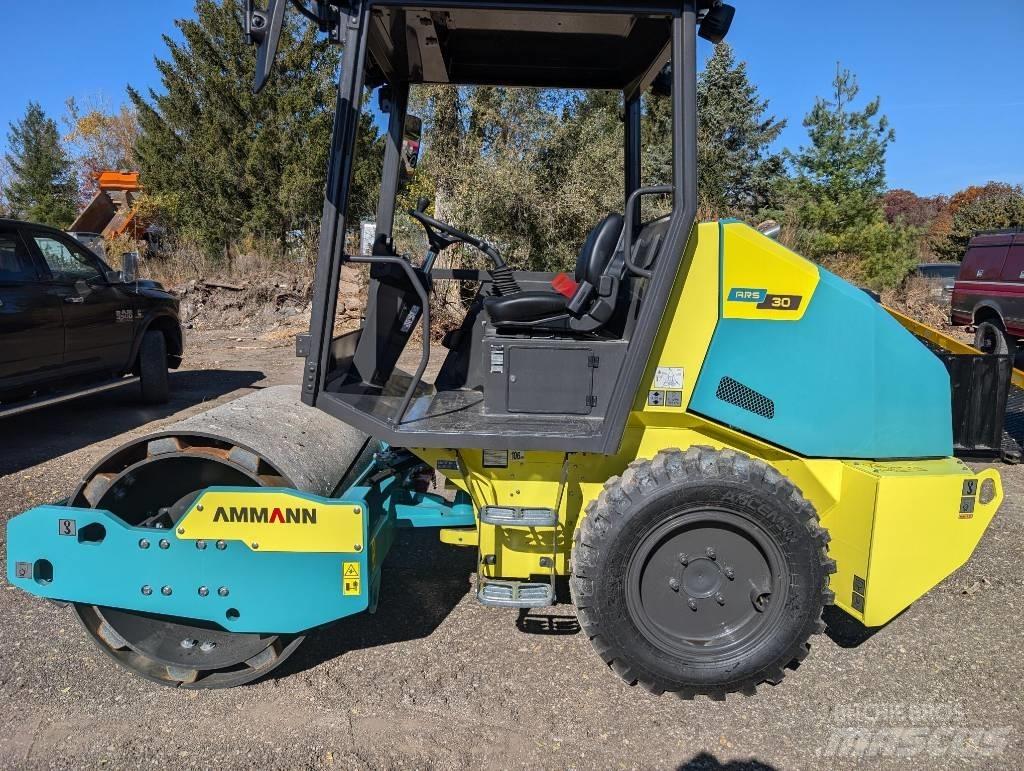 Ammann ARS30 单轮压路机