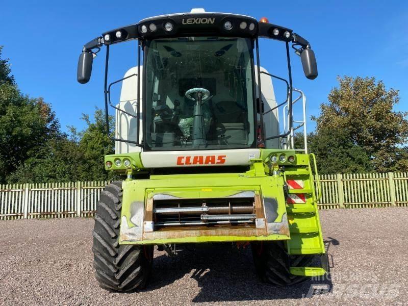 CLAAS LEXION 740 联合收割机
