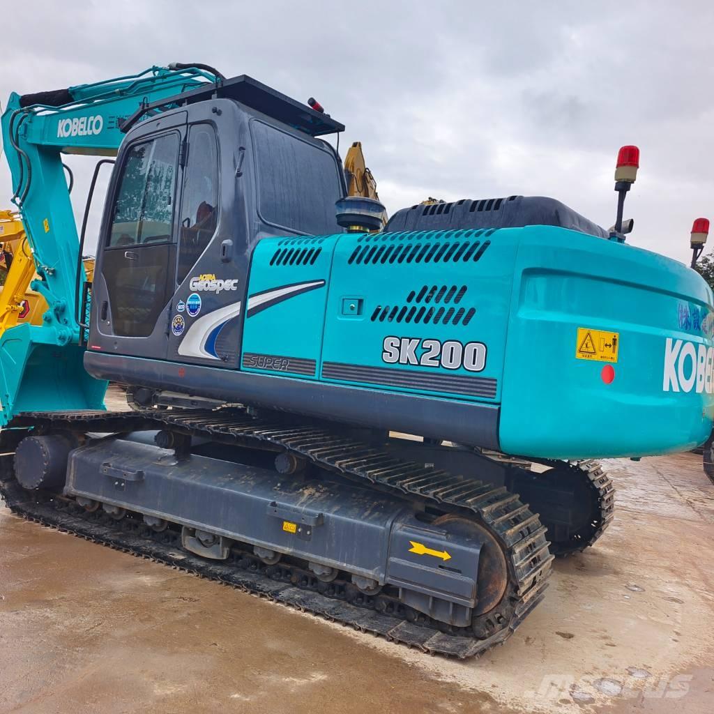 Kobelco SK 200 履带挖掘机
