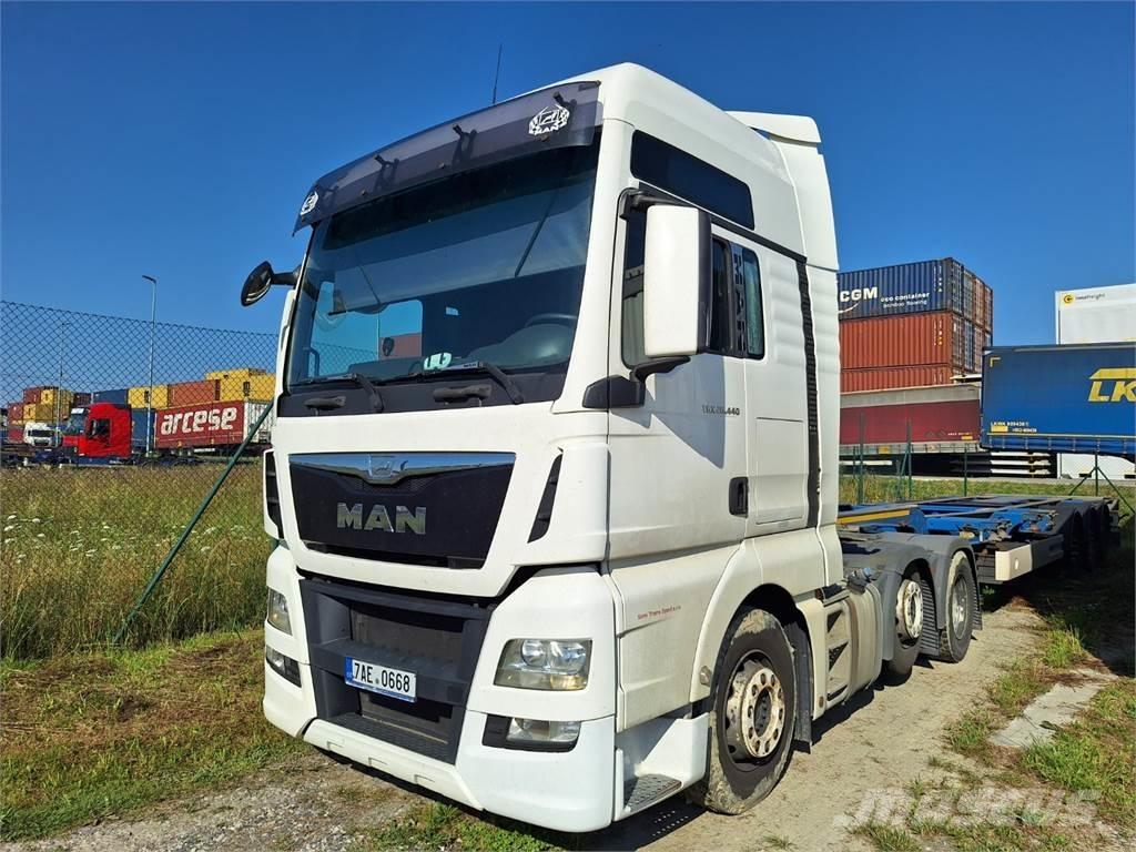 MAN TGX 26.440 6X2 牵引车