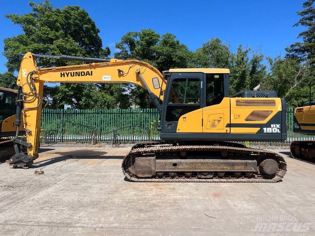 Hyundai HX 180 L 履带挖掘机