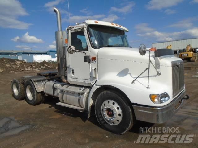 International 9400 i 牵引车