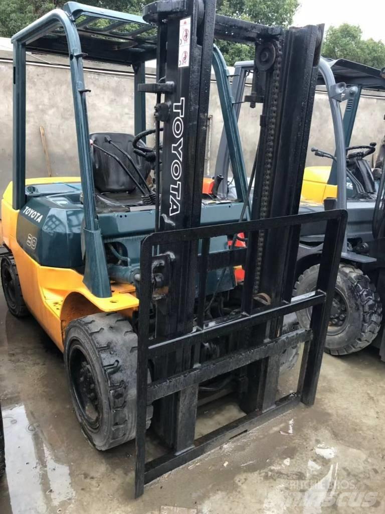 Toyota 3 Ton 柴油叉车