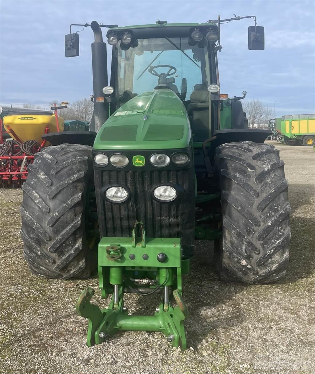 John Deere 8330 拖拉机/农用车