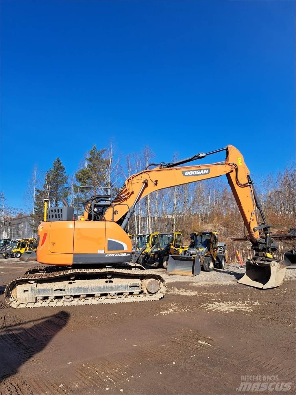 Doosan DX235LCR-5 履带挖掘机
