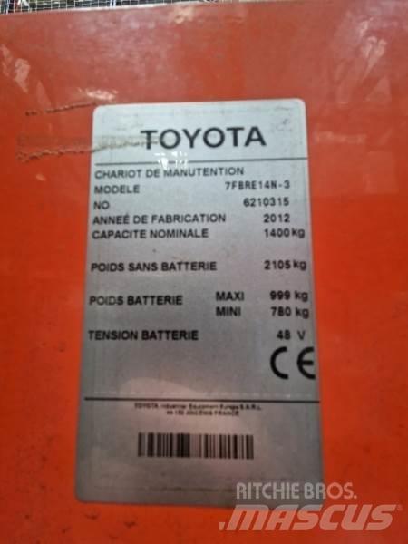 Toyota 7FBRE14N 行走式堆垛机