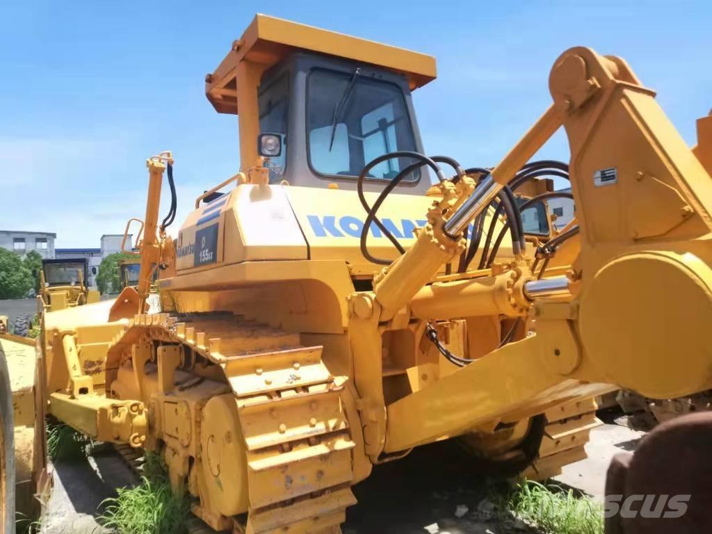 Komatsu D 155 履带式推土机