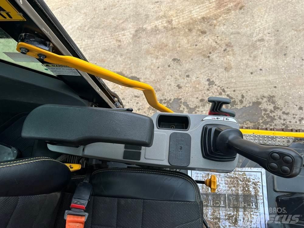 JCB 140X 履带挖掘机