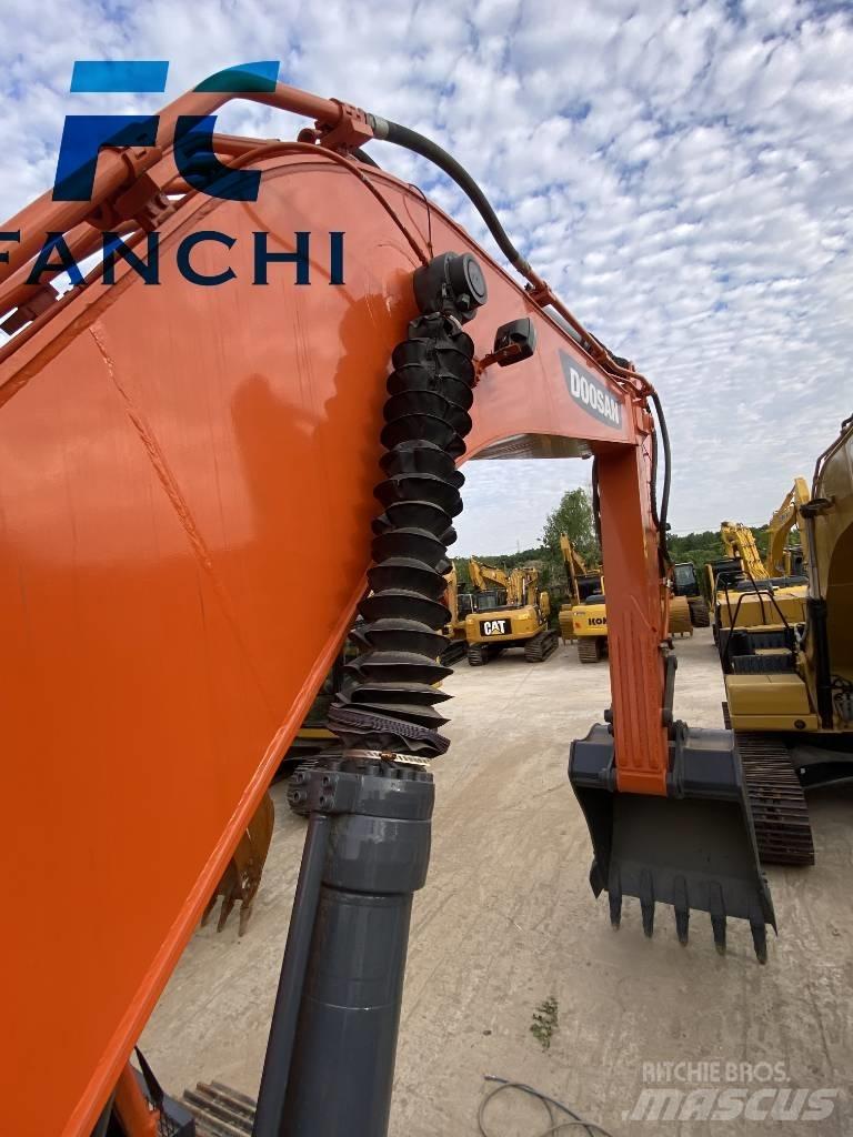 Doosan DX 340 LC 履带挖掘机