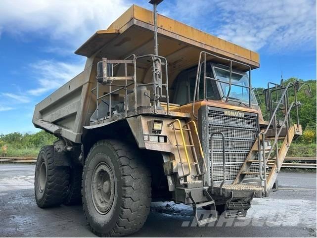Komatsu HD605-7 刚性自卸车