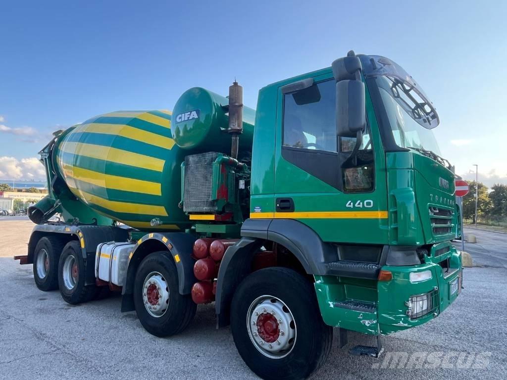 Iveco Trakker 440 混凝土搅拌车