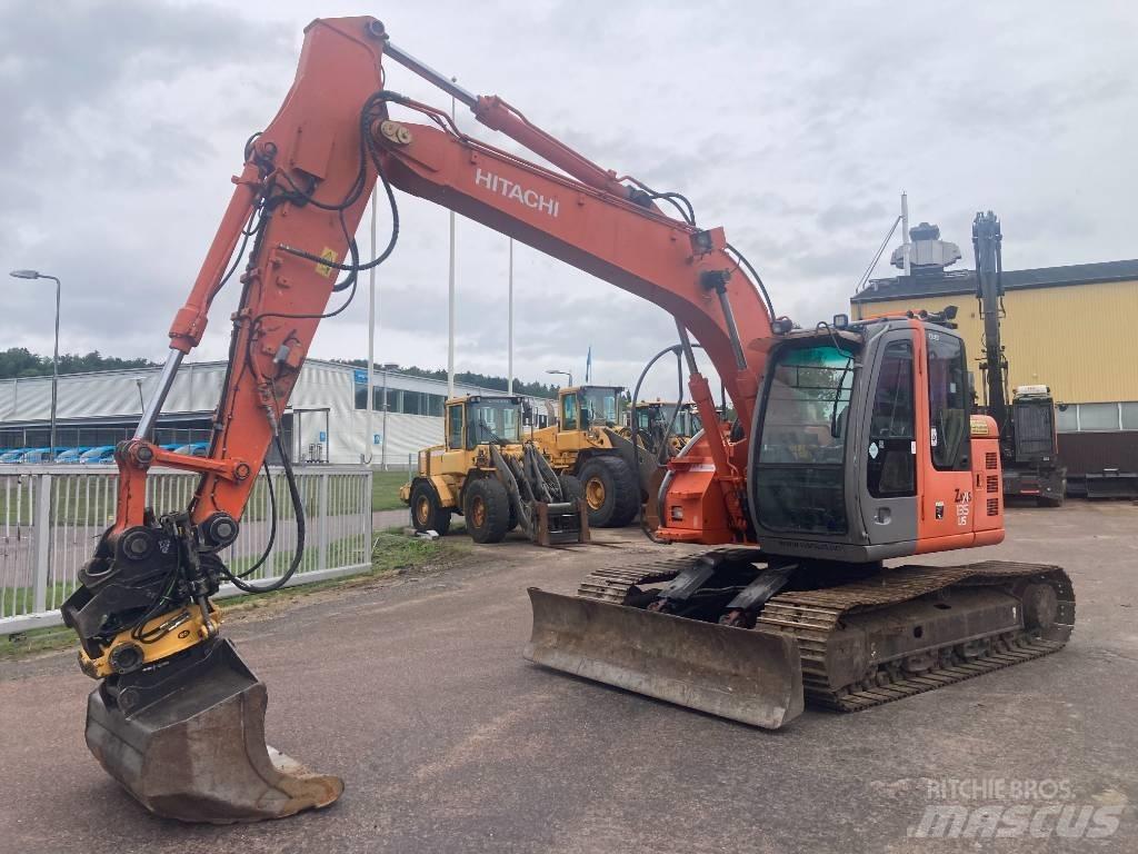 Hitachi ZX 135 US 履带挖掘机