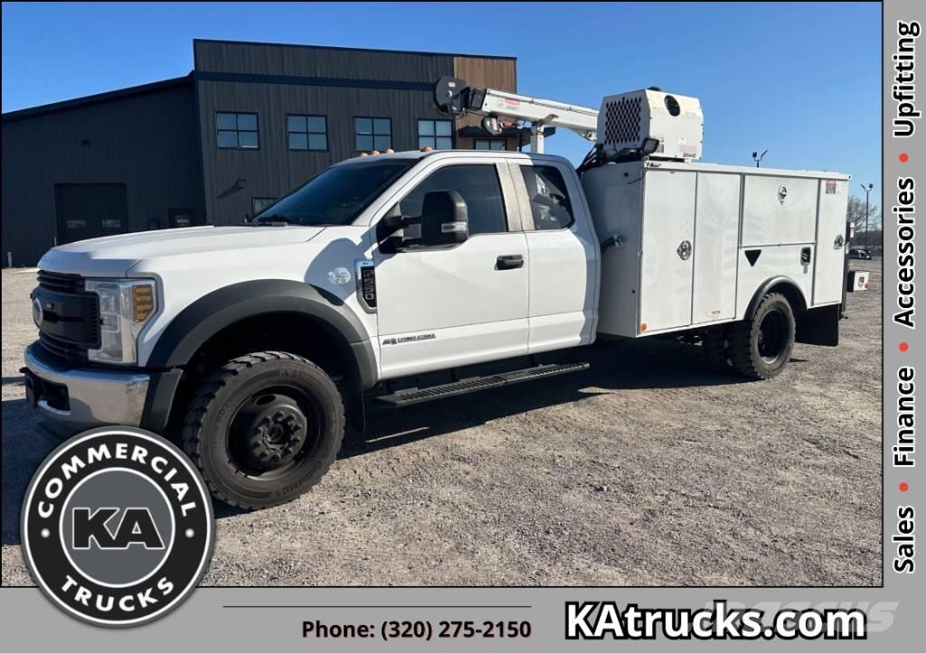 Ford F 550 XL SD 履带起重机