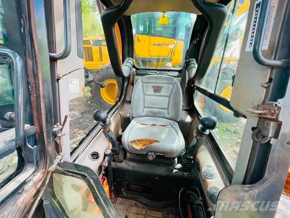 CASE SR 250 滑移装载机