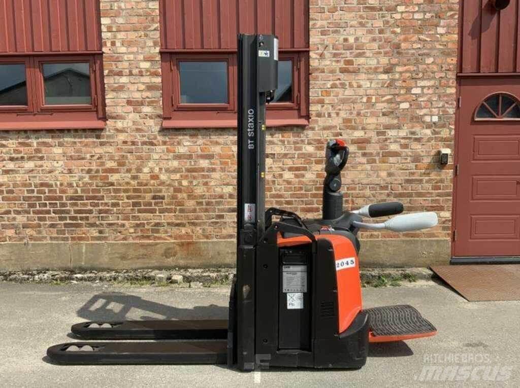 BT SPE 120 L 手推堆垛车