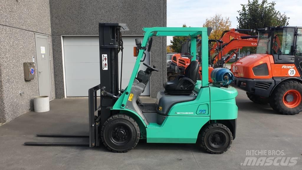 Mitsubishi FGE25NT 天然气叉车