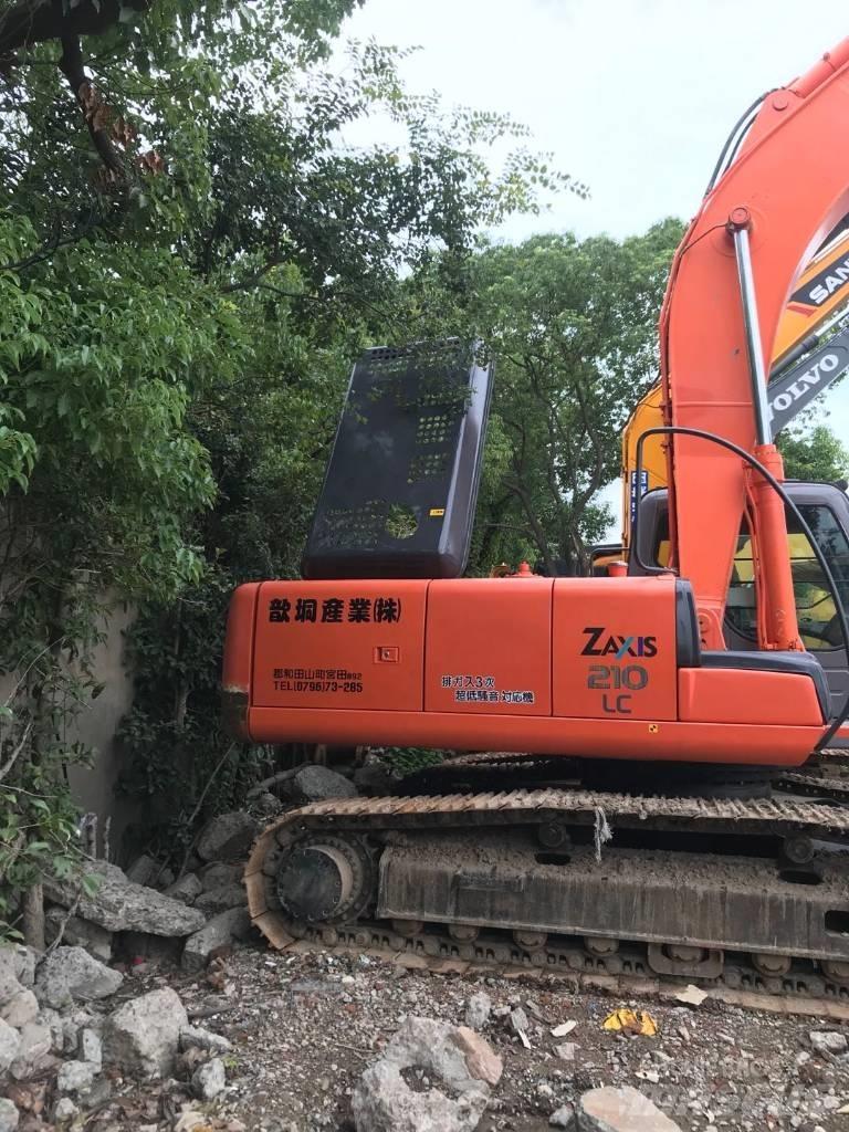 Hitachi zx210 履带挖掘机