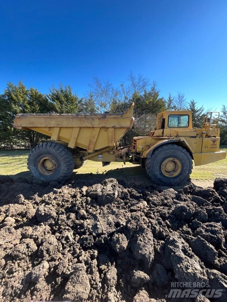 CAT D 30 D 铰接式自卸车
